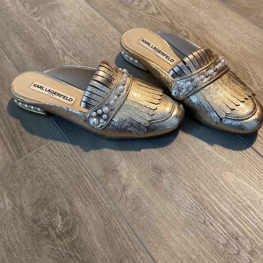 Karl Lagerfield flat slip on shoe.